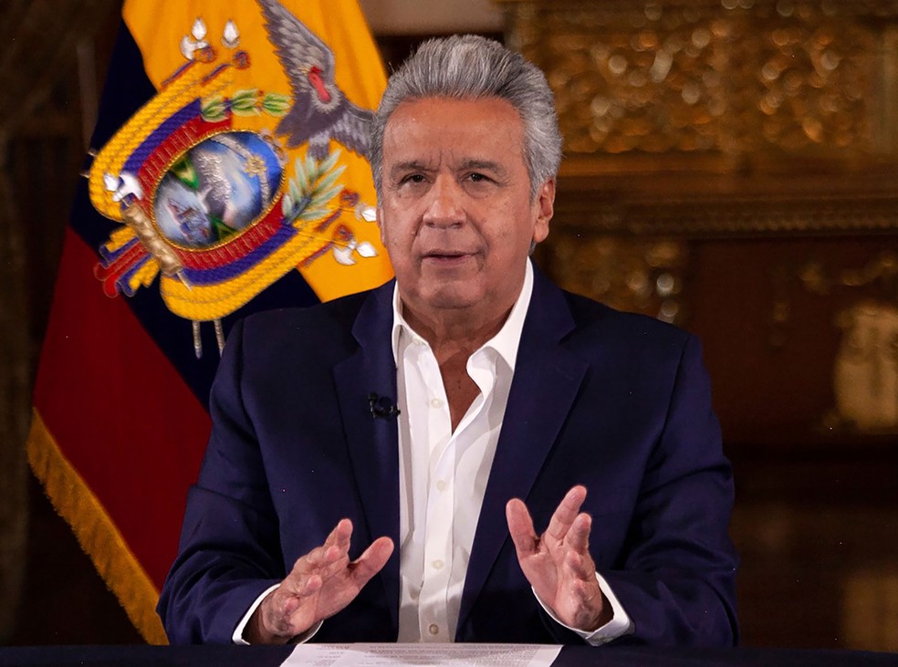 Avião do presidente do Equador faz pouso de emergência em Washington