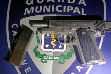 “Incidente em Cascavel: Par de intrusos é detido por violência doméstica”